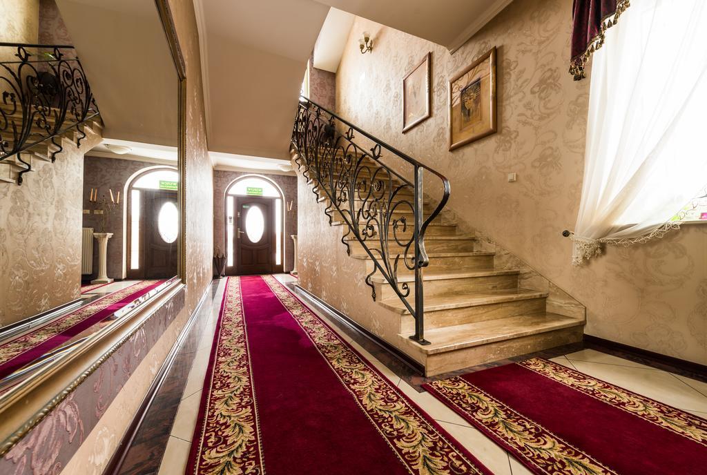 Hotel Palac Akropol Люблін Екстер'єр фото