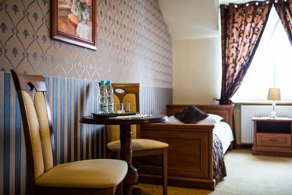 Hotel Palac Akropol Люблін Екстер'єр фото