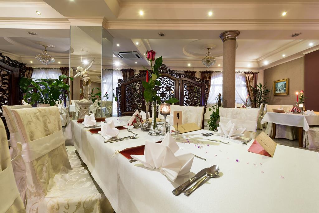 Hotel Palac Akropol Люблін Екстер'єр фото